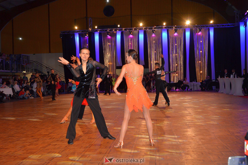 Turniej tańca O złotą podwiązkę [06.11.2021] - zdjęcie #190 - eOstroleka.pl