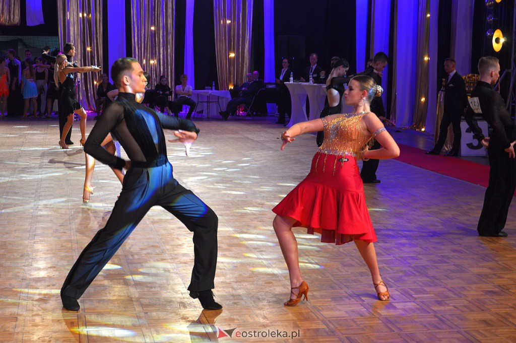 Turniej tańca O złotą podwiązkę [06.11.2021] - zdjęcie #194 - eOstroleka.pl