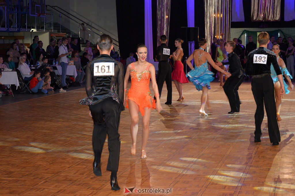 Turniej tańca O złotą podwiązkę [06.11.2021] - zdjęcie #212 - eOstroleka.pl