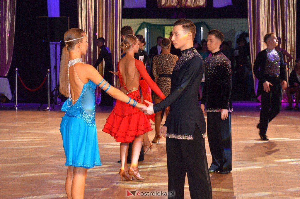 Turniej tańca O złotą podwiązkę [06.11.2021] - zdjęcie #216 - eOstroleka.pl