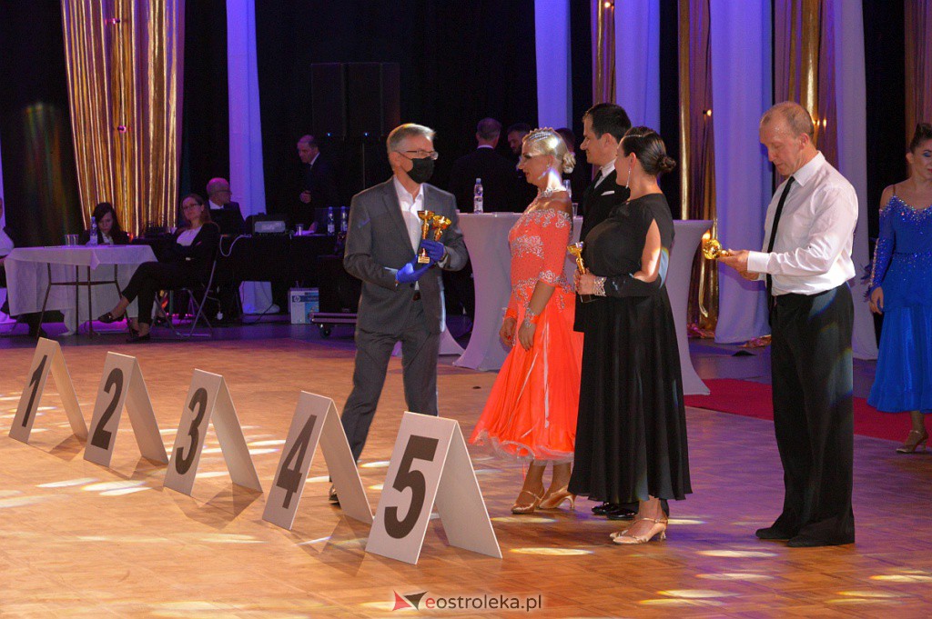 Turniej tańca O złotą podwiązkę [06.11.2021] - zdjęcie #140 - eOstroleka.pl