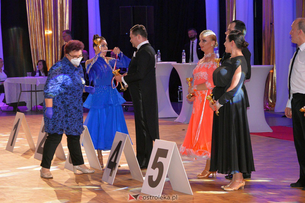Turniej tańca O złotą podwiązkę [06.11.2021] - zdjęcie #146 - eOstroleka.pl