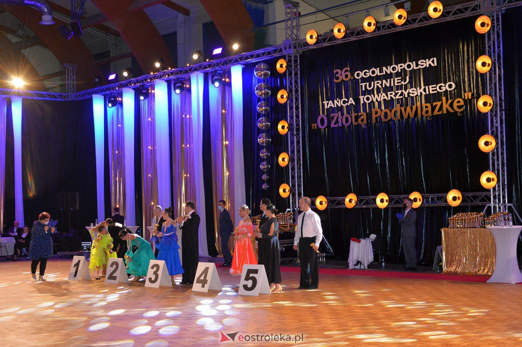 Turniej tańca O złotą podwiązkę [06.11.2021] - zdjęcie #151 - eOstroleka.pl