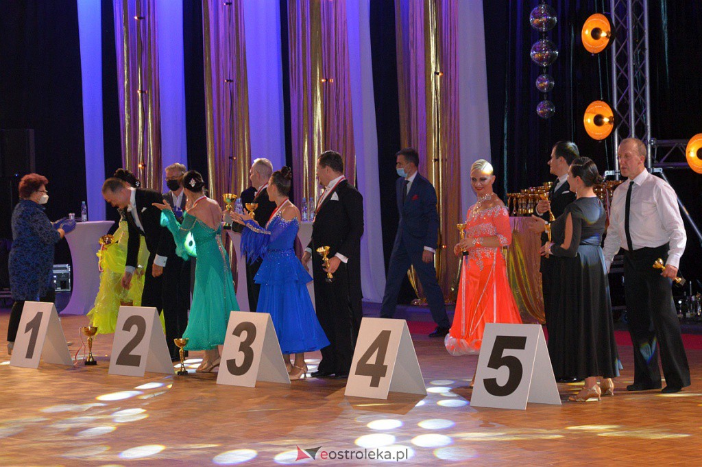 Turniej tańca O złotą podwiązkę [06.11.2021] - zdjęcie #154 - eOstroleka.pl