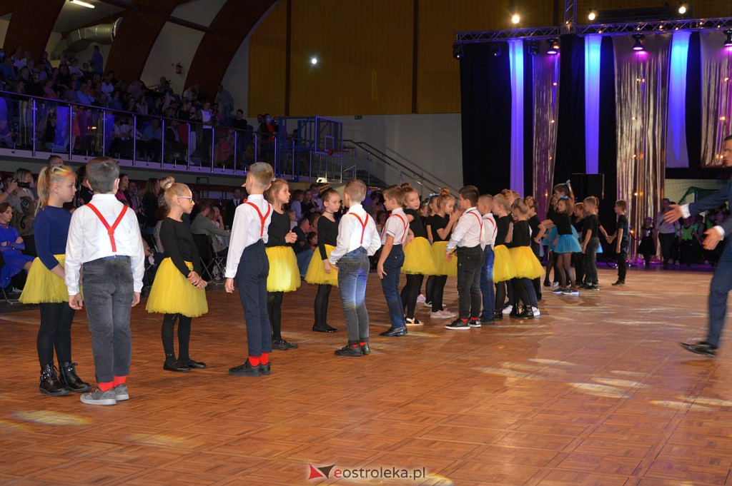 Turniej tańca O złotą podwiązkę [06.11.2021] - zdjęcie #109 - eOstroleka.pl