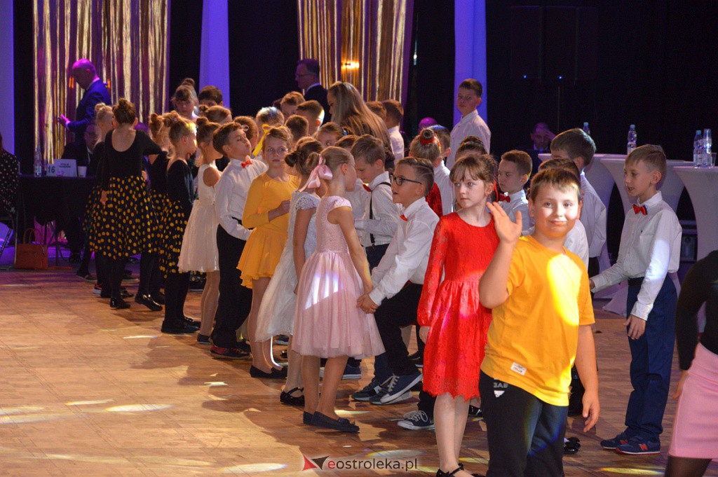 Turniej tańca O złotą podwiązkę [06.11.2021] - zdjęcie #158 - eOstroleka.pl