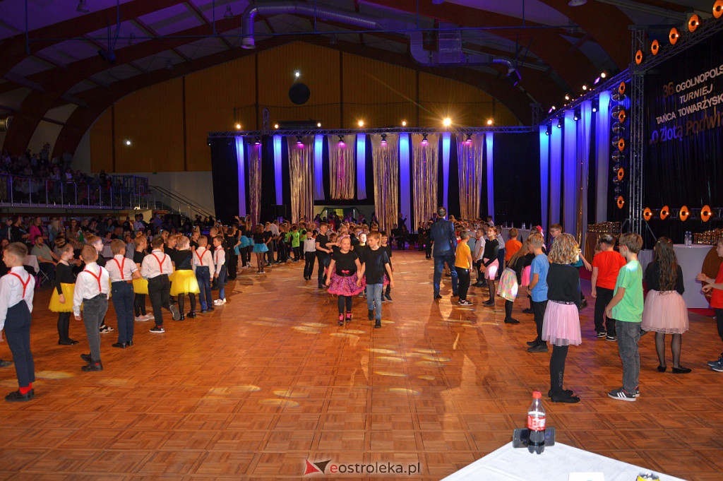 Turniej tańca O złotą podwiązkę [06.11.2021] - zdjęcie #160 - eOstroleka.pl