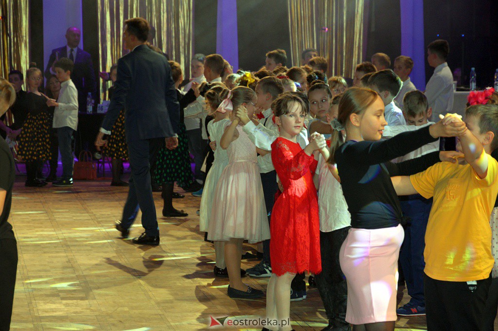 Turniej tańca O złotą podwiązkę [06.11.2021] - zdjęcie #165 - eOstroleka.pl