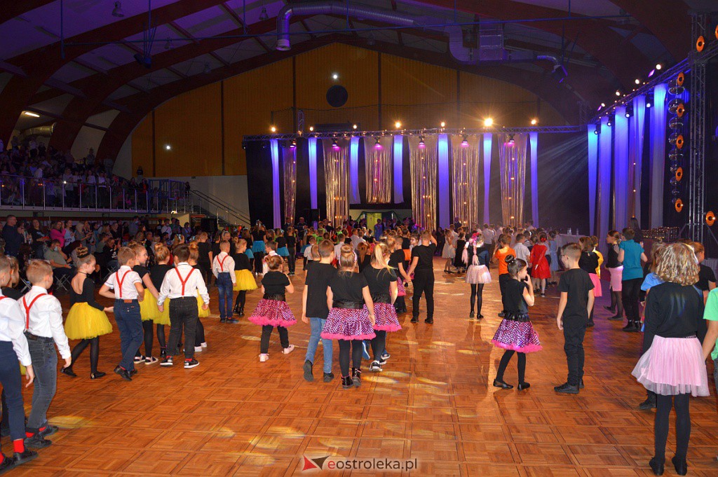 Turniej tańca O złotą podwiązkę [06.11.2021] - zdjęcie #94 - eOstroleka.pl