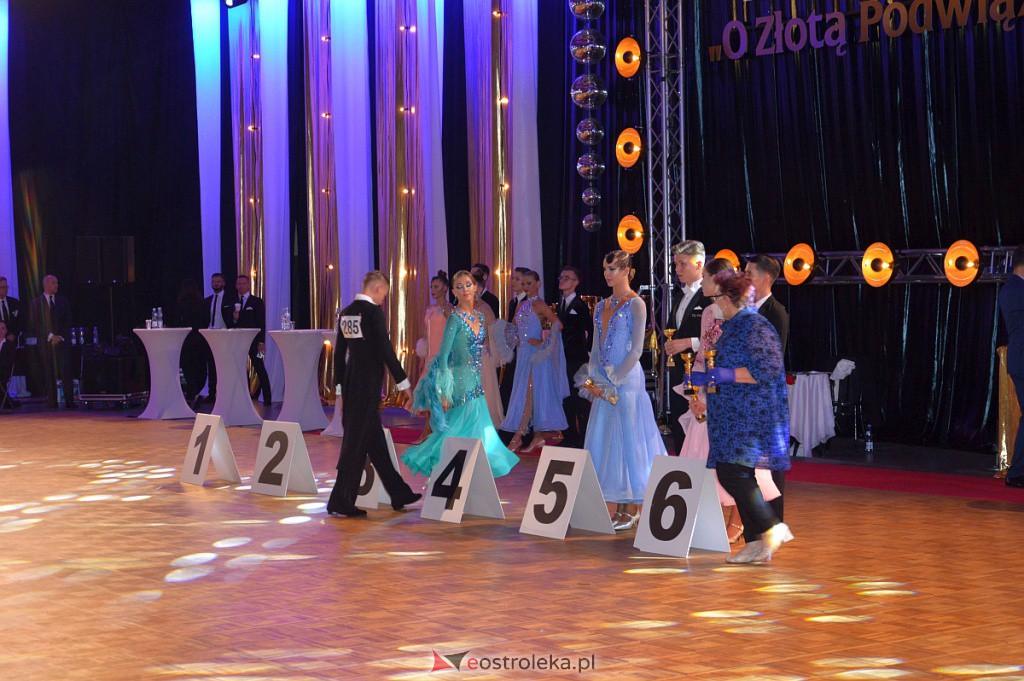 Turniej tańca O złotą podwiązkę [06.11.2021] - zdjęcie #101 - eOstroleka.pl