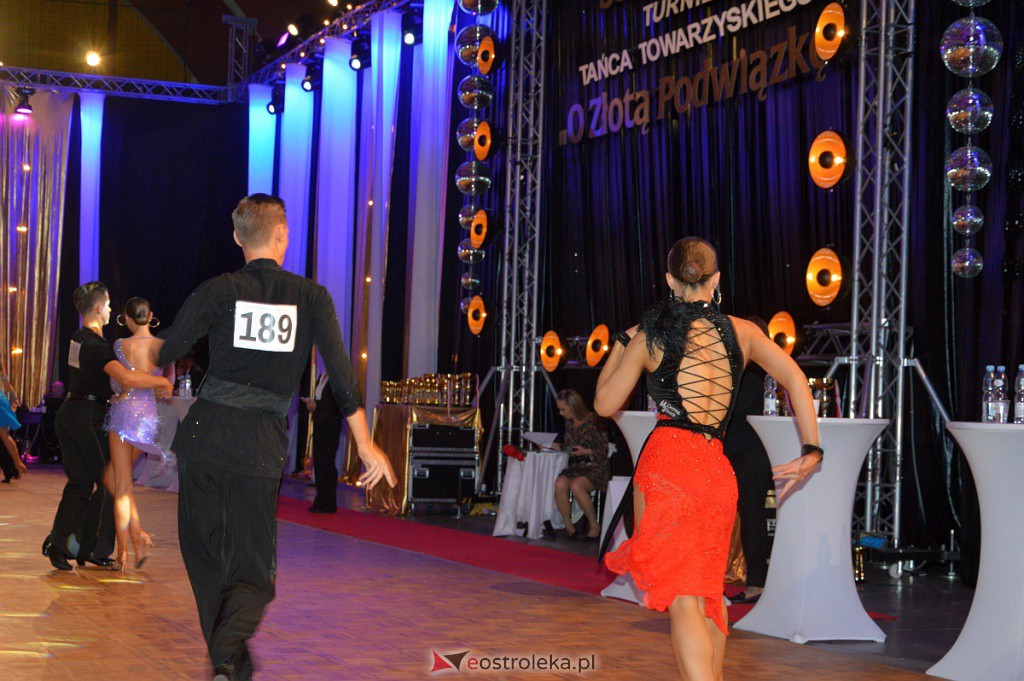 Turniej tańca O złotą podwiązkę [06.11.2021] - zdjęcie #119 - eOstroleka.pl