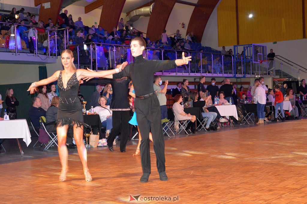 Turniej tańca O złotą podwiązkę [06.11.2021] - zdjęcie #123 - eOstroleka.pl