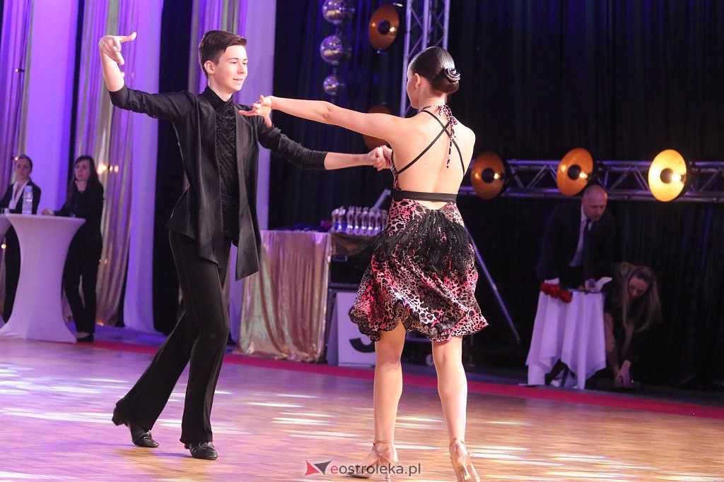Turniej tańca O złotą podwiązkę [06.11.2021] - zdjęcie #3 - eOstroleka.pl