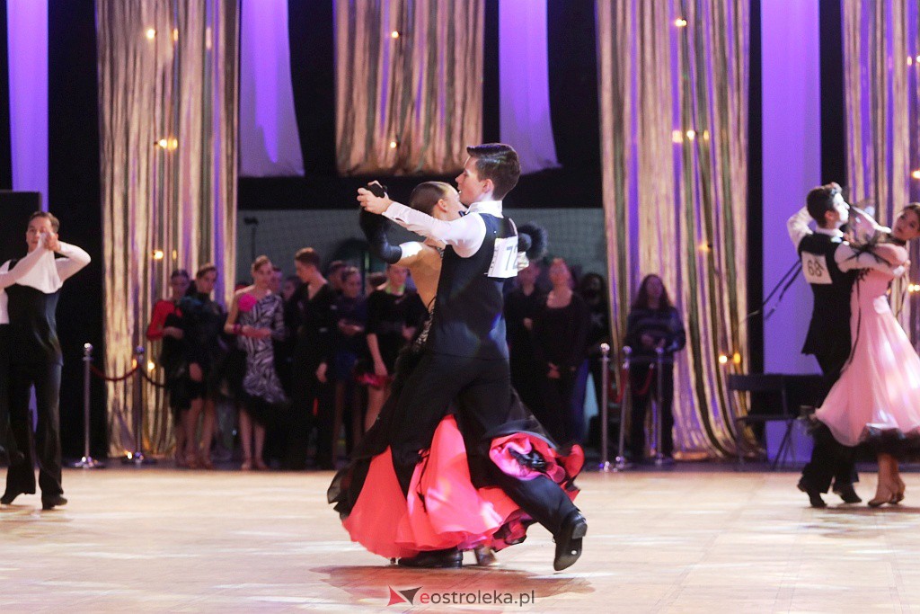 Turniej tańca O złotą podwiązkę [06.11.2021] - zdjęcie #88 - eOstroleka.pl