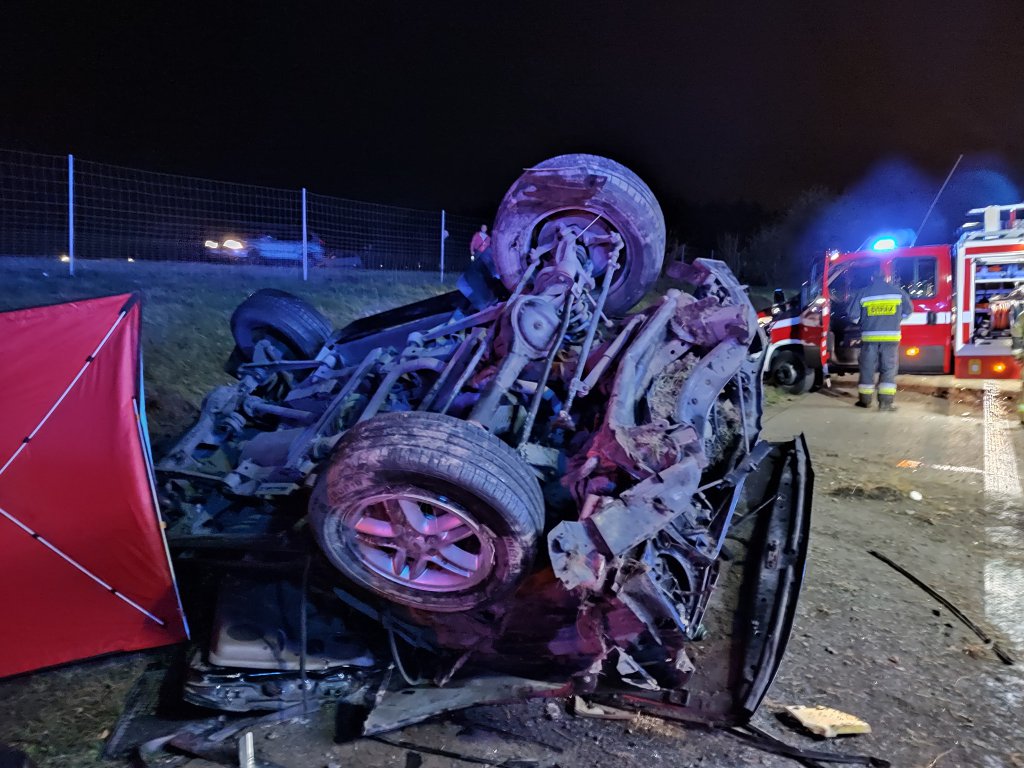 Wypadek na S8 w Wyszkowie. Nie żyje 30-letni Szwed - zdjęcie #1 - eOstroleka.pl