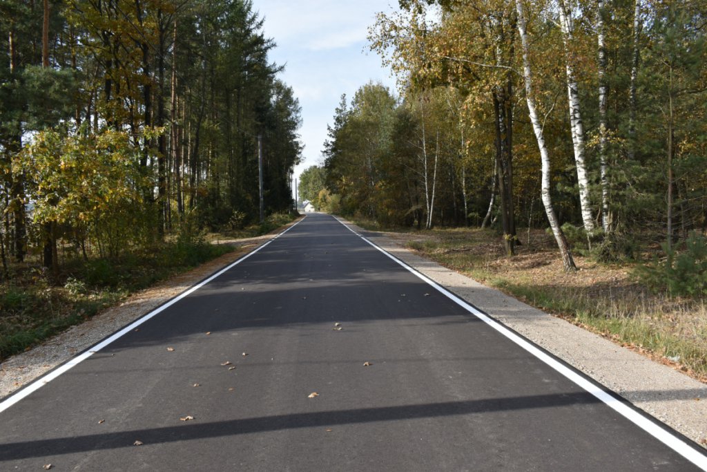 Droga gminna Łączki – Leman przebudowana - zdjęcie #3 - eOstroleka.pl