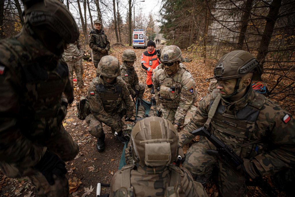 Ćwiczenia Mazowieckich Wojsk Obrony Terytorialnej z US ARMY  - zdjęcie #4 - eOstroleka.pl