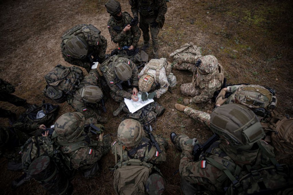 Ćwiczenia Mazowieckich Wojsk Obrony Terytorialnej z US ARMY  - zdjęcie #8 - eOstroleka.pl