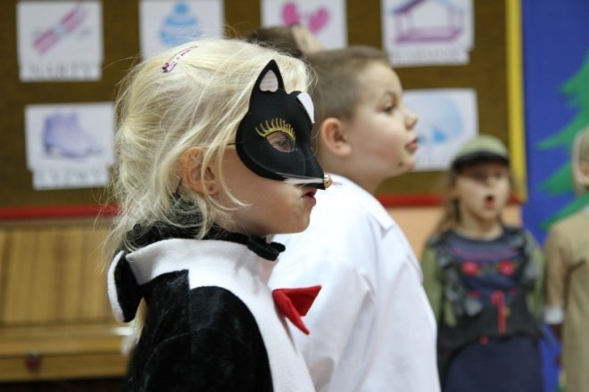 Dzień Babci w przedszkolu nr 8 - zdjęcie #16 - eOstroleka.pl