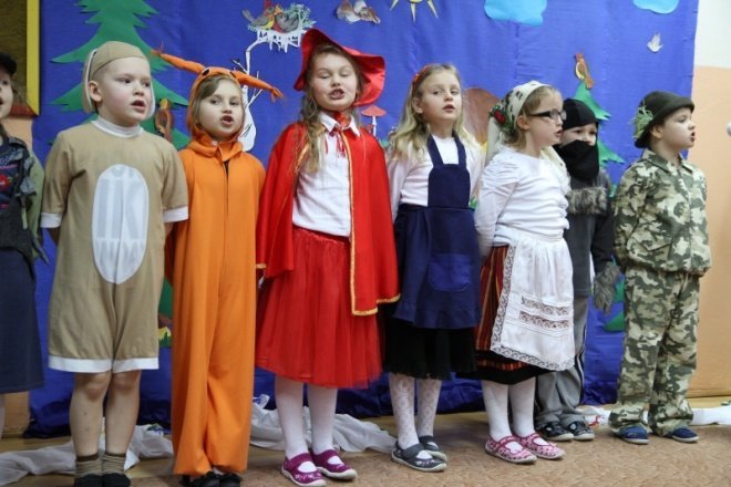 Dzień Babci w przedszkolu nr 8 - zdjęcie #15 - eOstroleka.pl