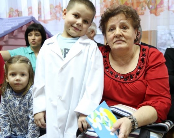 Dzień Babci w przedszkolu nr 8 - zdjęcie #3 - eOstroleka.pl