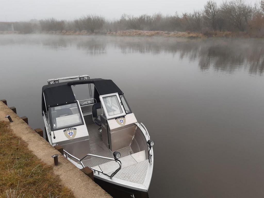 Nowa łódź dla Społecznej Straży Rybackiej  - zdjęcie #10 - eOstroleka.pl