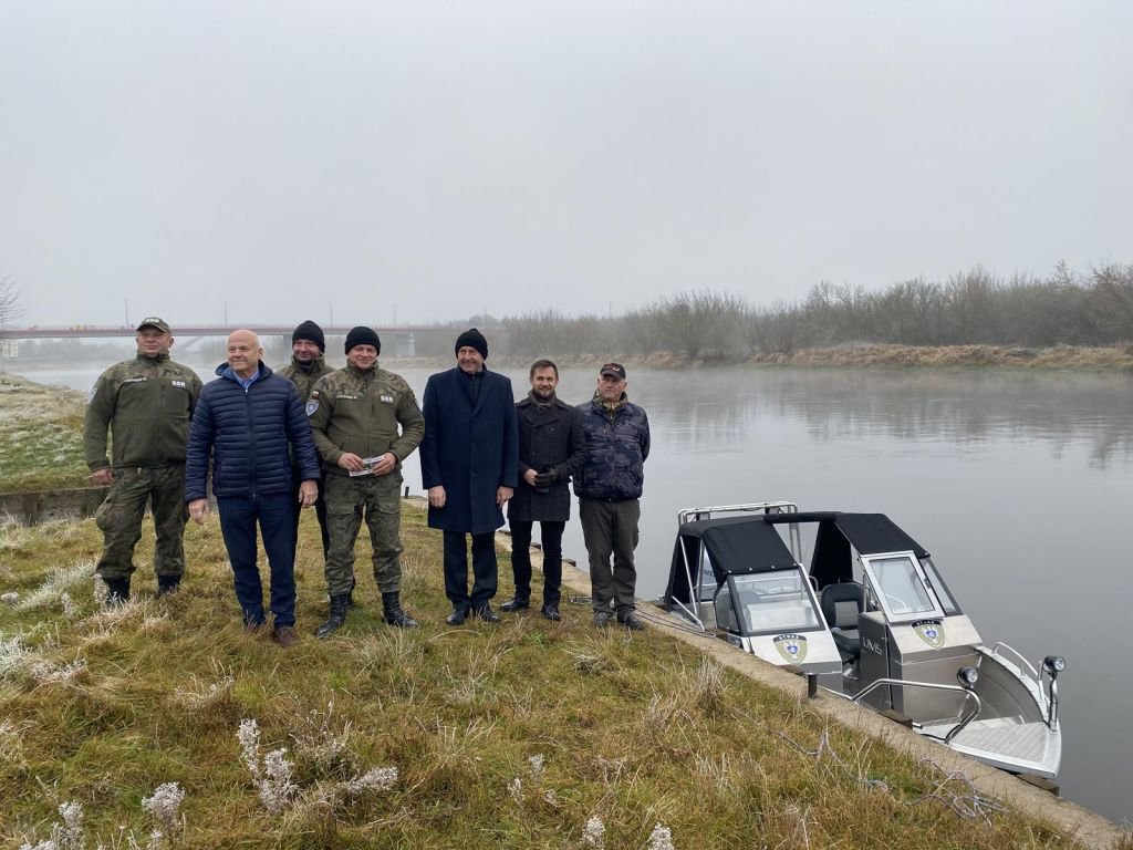 Nowa łódź dla Społecznej Straży Rybackiej  - zdjęcie #6 - eOstroleka.pl