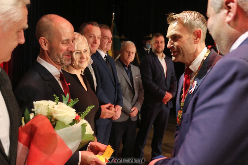 Nadzwyczajna sesja rady miasta [11.11.2021] - zdjęcie #37 - eOstroleka.pl