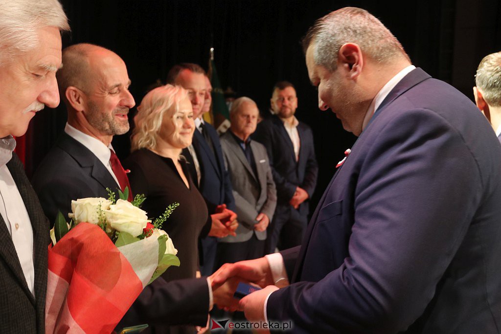 Nadzwyczajna sesja rady miasta [11.11.2021] - zdjęcie #36 - eOstroleka.pl