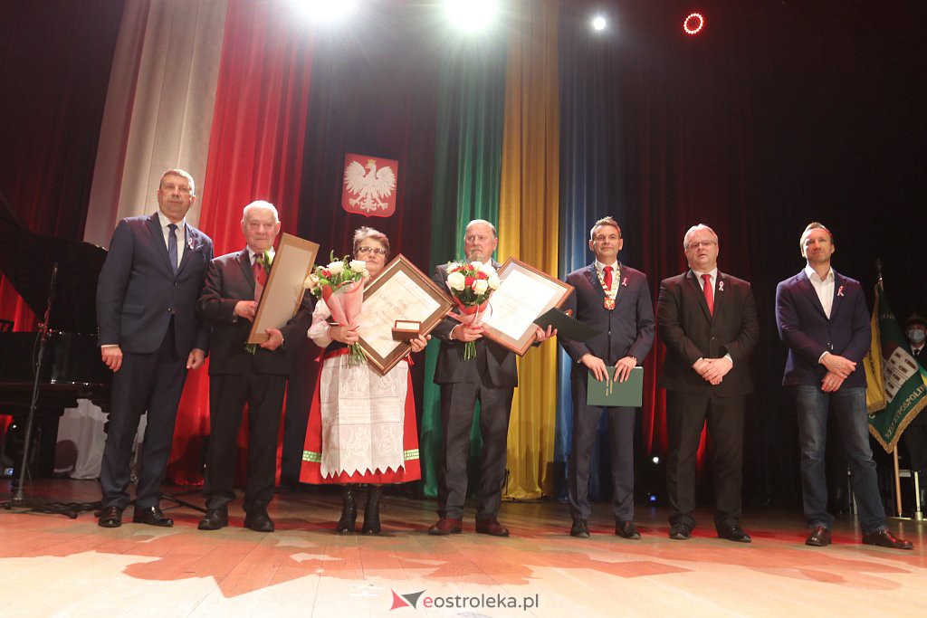Nadzwyczajna sesja rady miasta [11.11.2021] - zdjęcie #20 - eOstroleka.pl