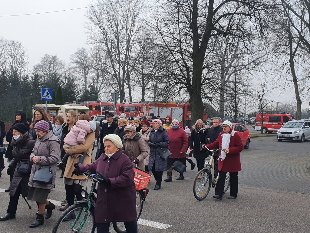 Obchody 103. rocznicy odzyskania przez Polskę Niepodległości w Baranowie [11.11.2021] - zdjęcie #13 - eOstroleka.pl