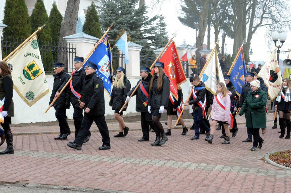 Narodowe Święto Niepodległości w Kadzidle [11.11.2021] - zdjęcie #29 - eOstroleka.pl