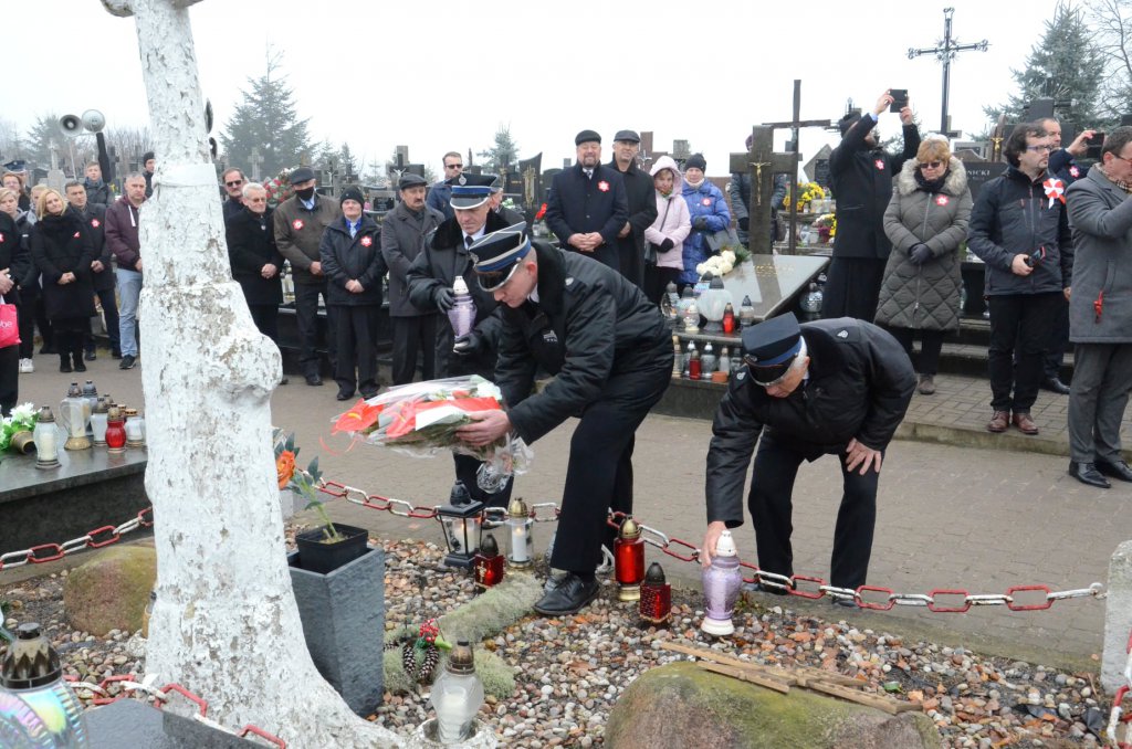 Narodowe Święto Niepodległości w Kadzidle [11.11.2021] - zdjęcie #12 - eOstroleka.pl
