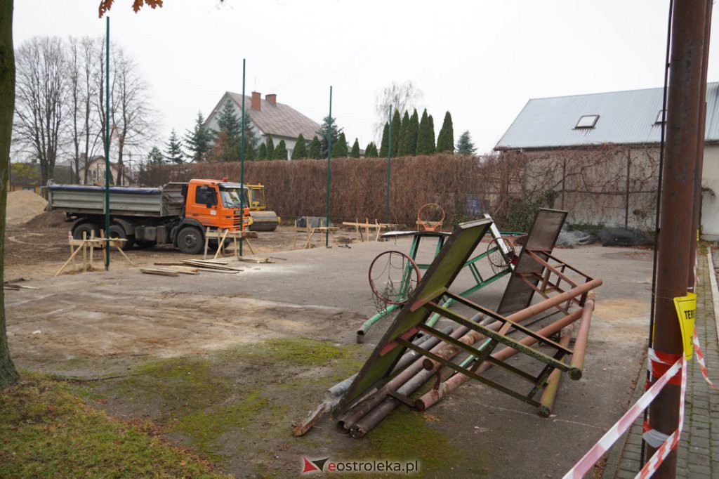Przebudowa boiska wielofunkcyjnego przy Zespole Szkół Powiatowych w Goworowie - zdjęcie #7 - eOstroleka.pl