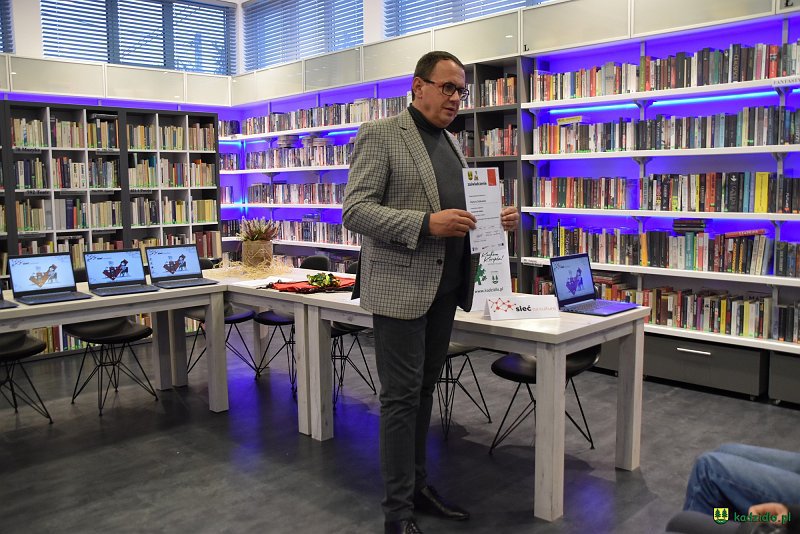 Projekt „Sieć na Kulturę” zapewnił kadzidlańskiej bibliotece nowe komputery [15.11.2021] - zdjęcie #9 - eOstroleka.pl