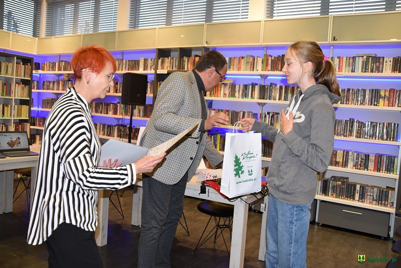 Projekt „Sieć na Kulturę” zapewnił kadzidlańskiej bibliotece nowe komputery [15.11.2021] - zdjęcie #11 - eOstroleka.pl