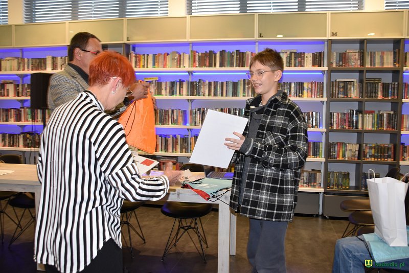 Projekt „Sieć na Kulturę” zapewnił kadzidlańskiej bibliotece nowe komputery [15.11.2021] - zdjęcie #17 - eOstroleka.pl