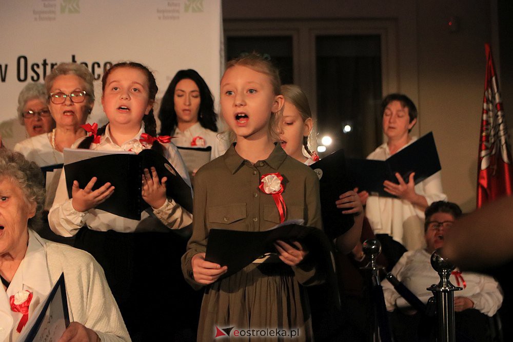 Koncert „Niepodległość znaczy Wolność” w ostrołęckim muzeum [17.11.2021] - zdjęcie #8 - eOstroleka.pl