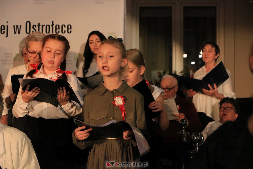 Koncert „Niepodległość znaczy Wolność” w ostrołęckim muzeum [17.11.2021] - zdjęcie #18 - eOstroleka.pl