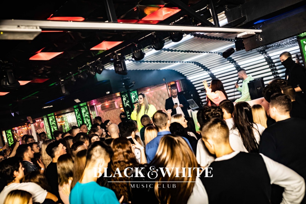 Topky w Clubie Black&White [05.11.2021] - zdjęcie #44 - eOstroleka.pl