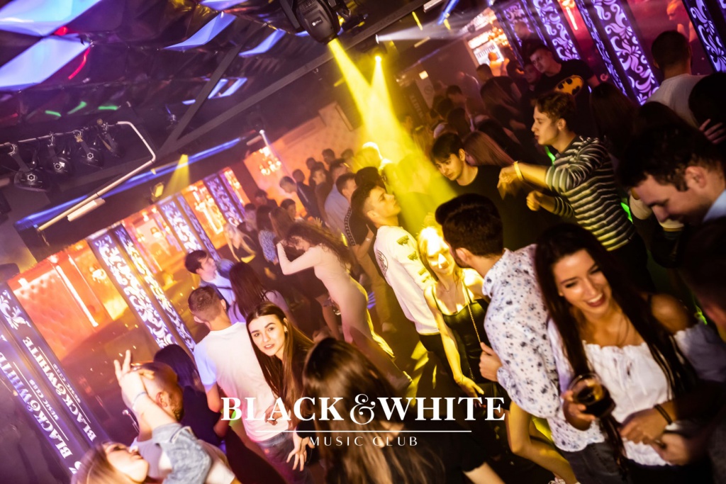 Topky w Clubie Black&White [05.11.2021] - zdjęcie #34 - eOstroleka.pl