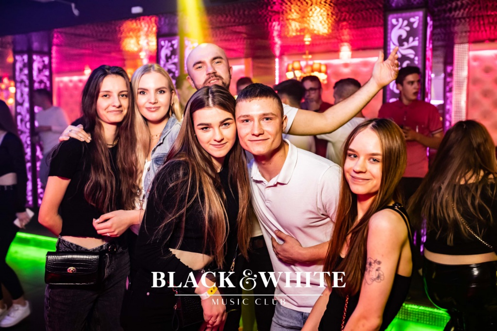 Topky w Clubie Black&White [05.11.2021] - zdjęcie #3 - eOstroleka.pl