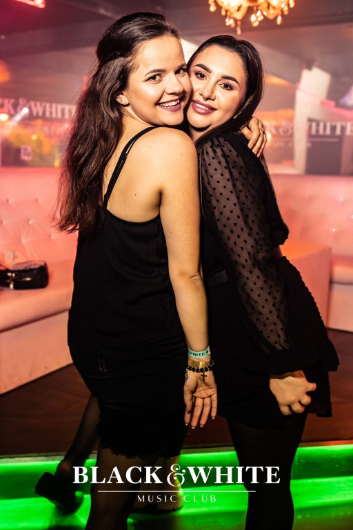 Kobiety rządzą światem Black&White [06.11.2021] - zdjęcie #11 - eOstroleka.pl