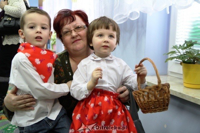 Dzień Babci. Przedszkole nr 1(25-01-2011) - zdjęcie #5 - eOstroleka.pl