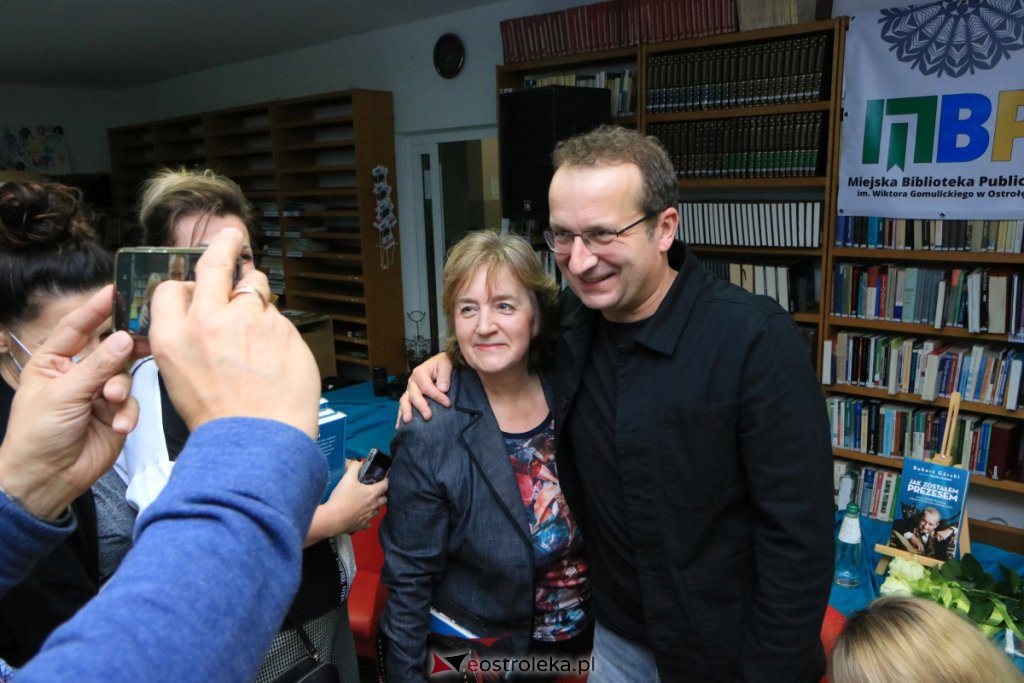 Robert Górski i Monika Sobień-Górska w Ostrołęce [18.11.2021] - zdjęcie #17 - eOstroleka.pl
