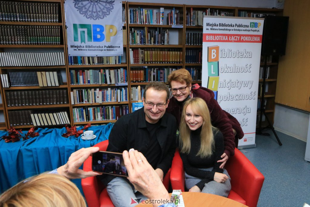 Robert Górski i Monika Sobień-Górska w Ostrołęce [18.11.2021] - zdjęcie #15 - eOstroleka.pl