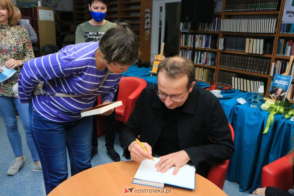Robert Górski i Monika Sobień-Górska w Ostrołęce [18.11.2021] - zdjęcie #4 - eOstroleka.pl