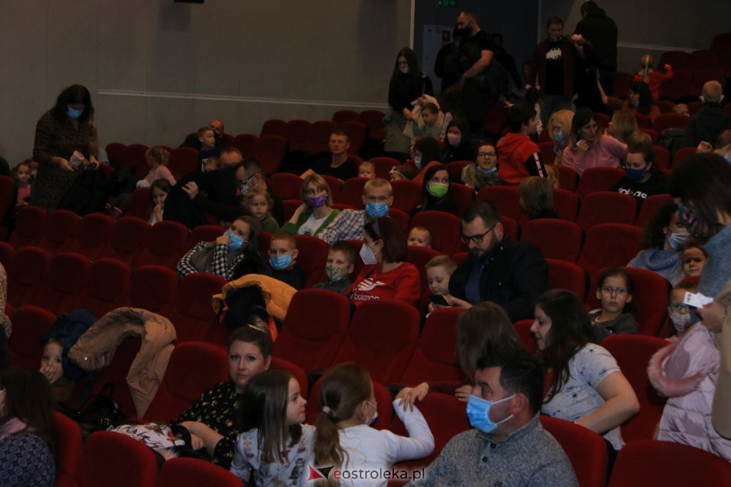 Spektakl „Mały Książę” w Ostrołęckim Centrum Kultury [21.11.2021] - zdjęcie #4 - eOstroleka.pl