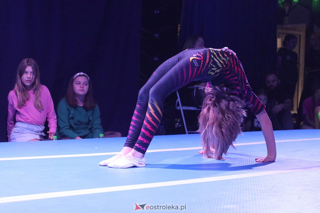 Krajowy Turniej Gimnastyki w Bee Hero [21.11.2021] - zdjęcie #17 - eOstroleka.pl