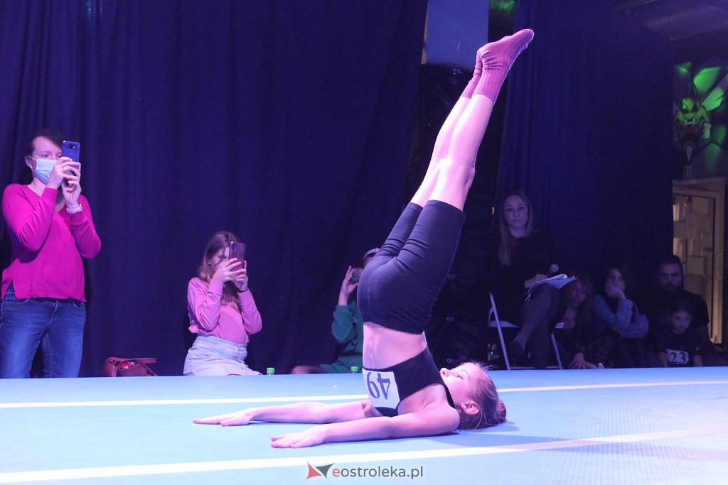 Krajowy Turniej Gimnastyki w Bee Hero [21.11.2021] - zdjęcie #30 - eOstroleka.pl